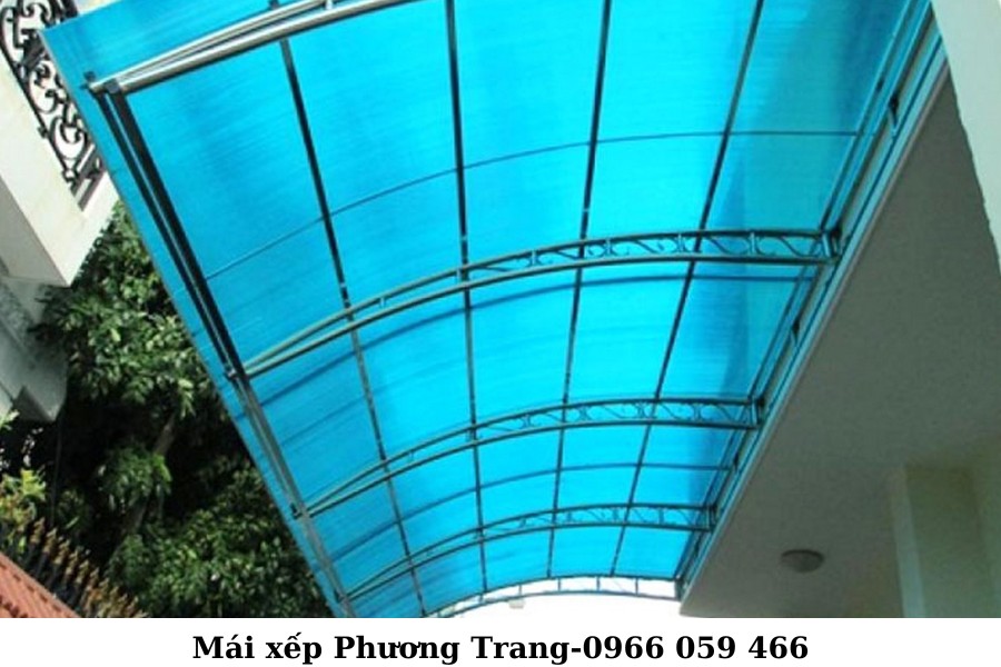 Mái che sân thượng bằng nhựa Polycarbonate - Mái xếp Phương Trang