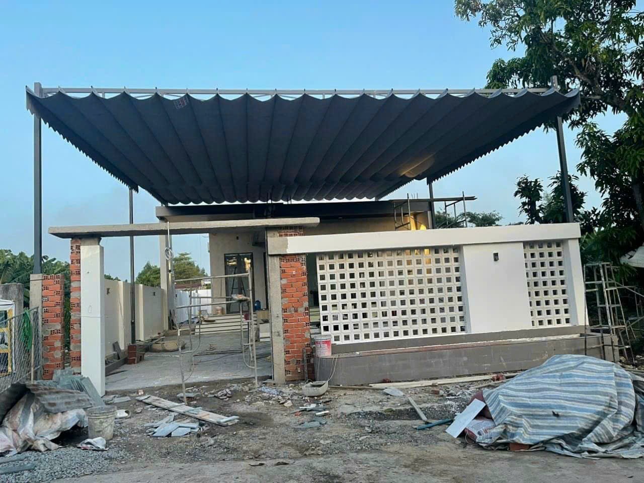 Dịch vụ thay bạt mái xếp tận nơi - Giải pháp tối ưu cho không gian của bạn
