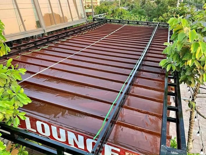 Nên chọn mái xếp vải hay bạt nhựa - Giải pháp tối ưu cho không gian ngoài trời