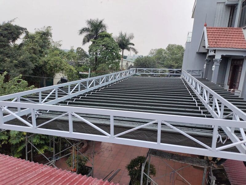 Tìm thợ lắp mái xếp gần nhất – Giải pháp tối ưu cho mái nhà của bạn